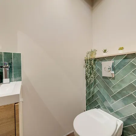 Lägenhet Vue Sur Le Palais - Gare Congres - Parking - T3