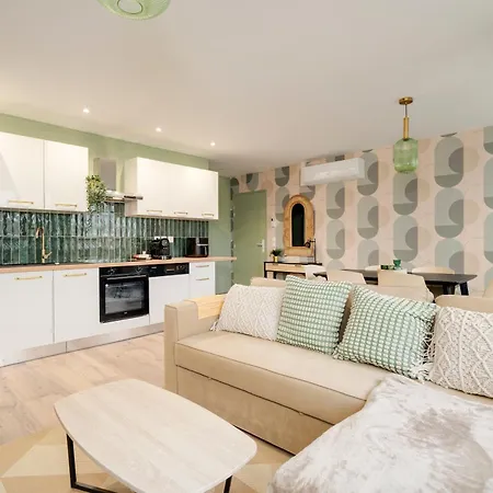 Vue Sur Le Palais - Gare Congres - Parking - T3 Lägenhet