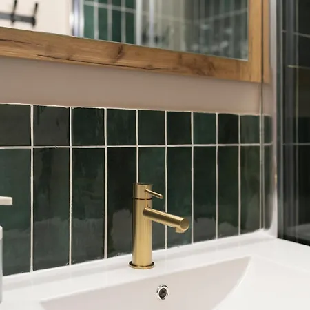 Vue Sur Le Palais - Gare Congres - Parking - T3 Apartamento *