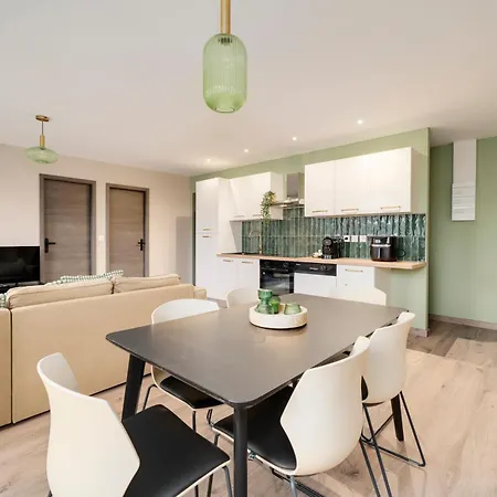 Vue Sur Le Palais - Gare Congres - Parking - T3 Apartamento